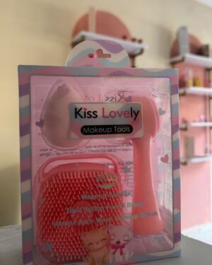 Kit Kiss Lovely